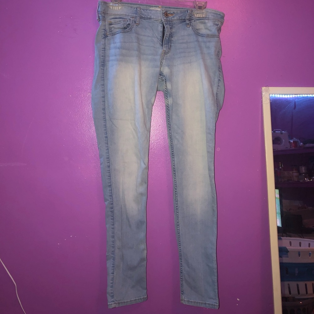 Hollister skinny jeans